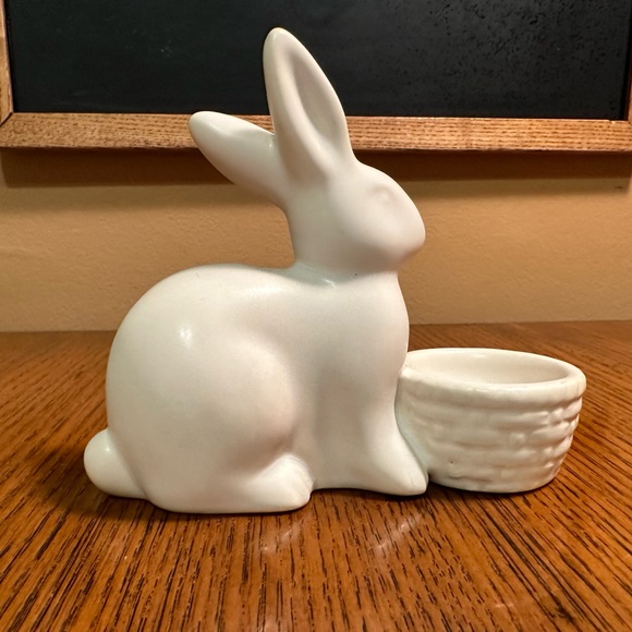 Bunny and Basket Ceramic Egg Cup Set of 3 - Picture 3 of 8